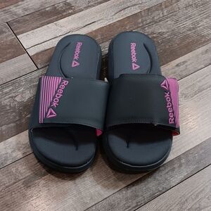 Reebok Women's Black Sandal Slides with Pink Highlights Size 10 NWT